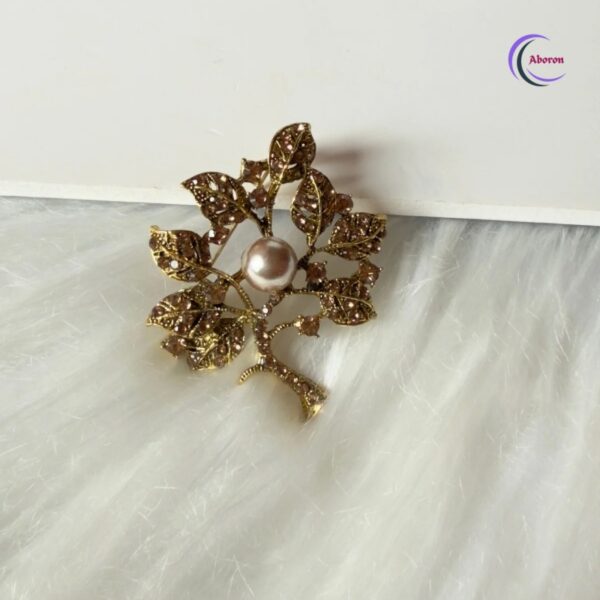 Brooch (AB-18)