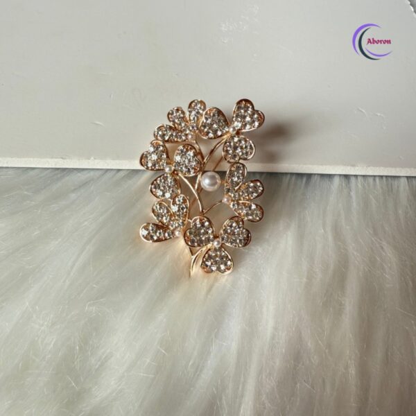 Brooch (AB- 16)