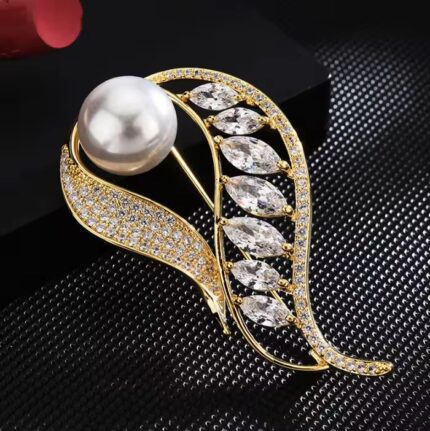 Brooch (AB-159)