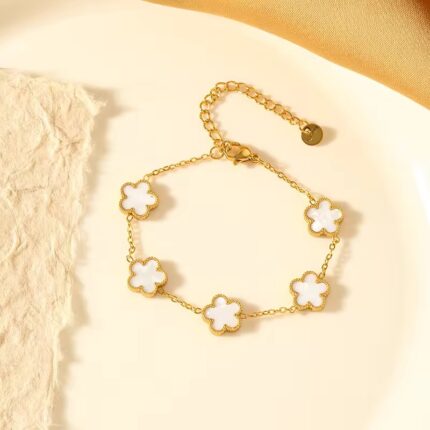 Four Leaf Clover Chain Trendy Flower Bracelet White