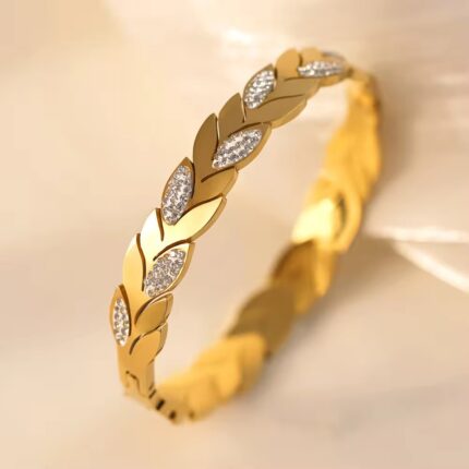 High End 18K Gold Plated Bracelet For Fashionable Women