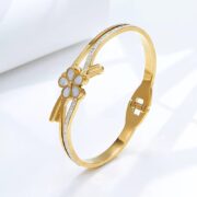 Zircon Flower Stainless Steel Bracelet